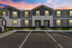 Amazing House At Solterra 5Bedrooms4.5BathsPool